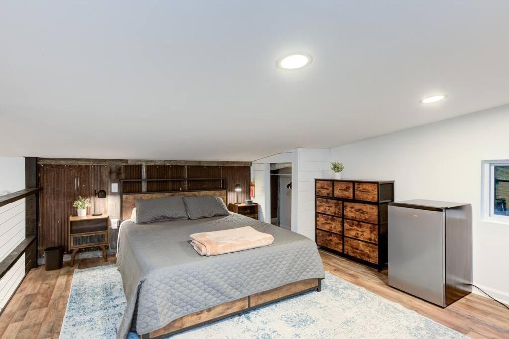2 Bed 1 Bath-Sleeps 5 To 6 Near Rrg Large Deck Beattyville Exterior foto